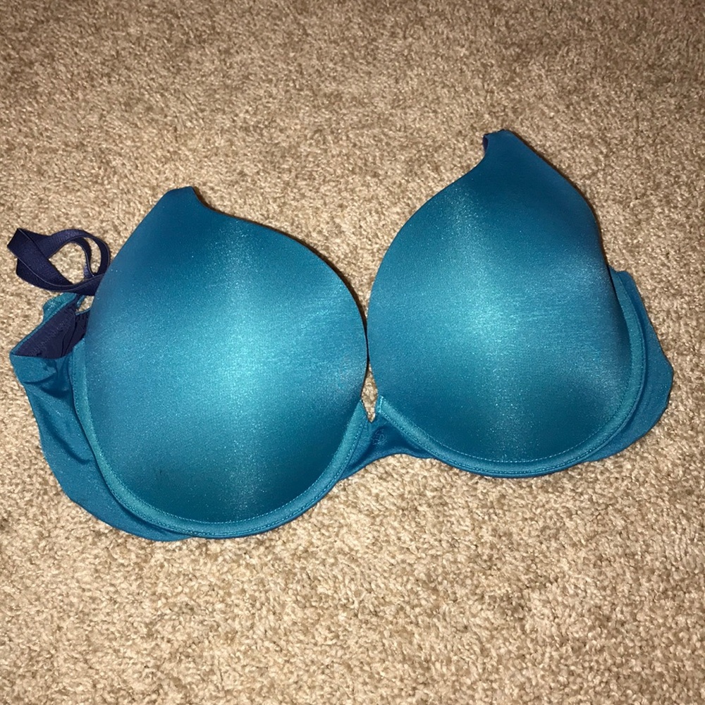Victoria's Secret Wear everywhere Push-Up bra